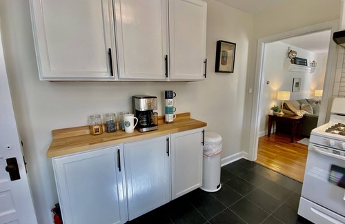 Spring Lake Casa | Super Cozy 2 Bedroom Home w/Large Yard, Fire Pit, Walk to Spring Lake Beach