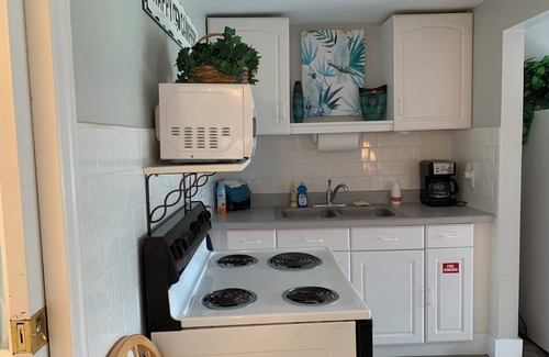Lake Wales Cabina | Super Cute 2BR/1BA Cabin at beautiful lakeside campground