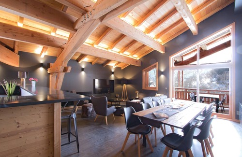 Huez-en-Oisans Chalet De Esquí | Super endroit! Chalet montagnard avec sauna et bain à remous privatives
