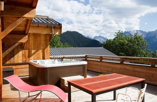 Huez-en-Oisans Chalet De Esquí | Super endroit! Chalet montagnard avec sauna et bain à remous privatives