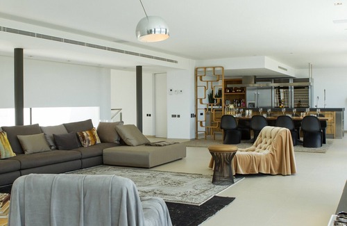 Sant Josep de sa Talaia Villa | Super Elite Ibiza Villa | Super-sleek contemporary style | Villa Emilio | 4 Bedrooms | Chill Out Area's Hot Tub | 4 Bedroom | San Jose