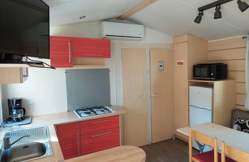 La Boissiere-de-Montaigu Casa | Super Mercure 5 Person