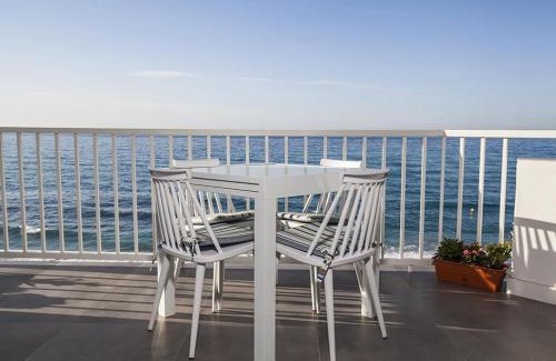 Centro de Nerja Apartamento | Super Front Line Modern New Apartm
