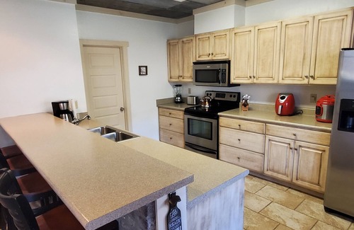 Arley Casa | Super Fun Home in the Heart of Smith Lake, year round deep water, 7 Person Spa!