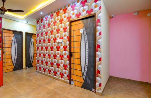 Chinar Park Hotel | Super Hotel O Ashiyana Guest House