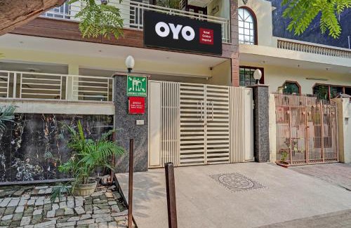 Greater Noida Hotel | Super Hotel O Golden Imperial