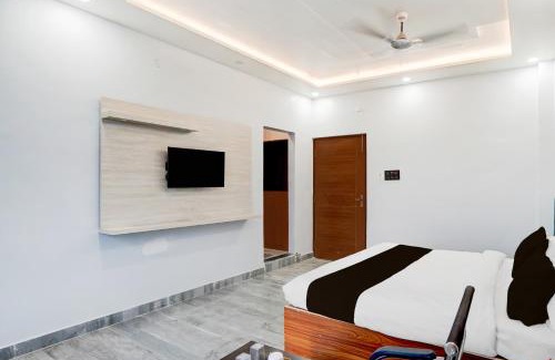 Varanasi Hotel | Super Hotel O Hanuman Gadi Formerly Alankar Lawn