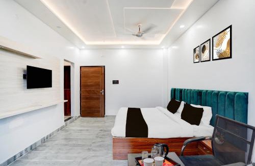 Varanasi Hotel | Super Hotel O Hanuman Gadi Formerly Alankar Lawn