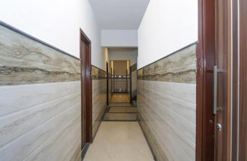 Paharganj Hotel | Super Hotel O Hare rama guest house