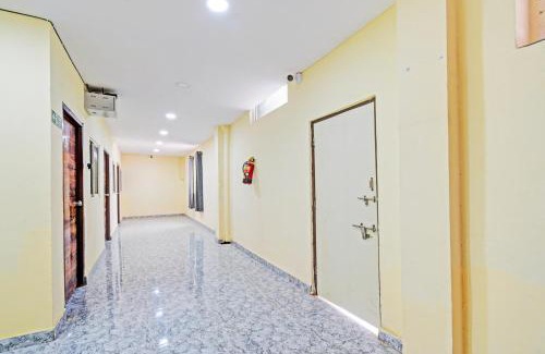Hyderabad Hotel | Super Hotel O Madlen