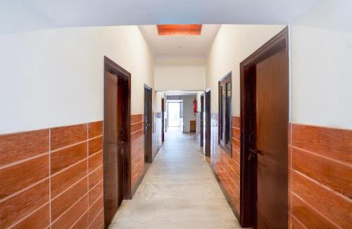 Dehradun Hotel | Super Hotel O Tyagi Road near Railway Station