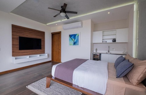 Jacó Villa | Super Lux Private Smart Home at the Beach and Jungle