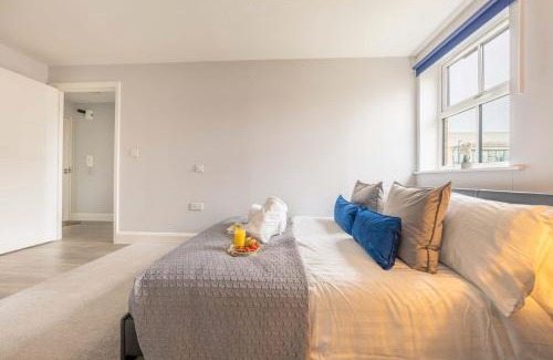 Maidenhead Apartamento | Super Luxe Central Maidenhead Apartment