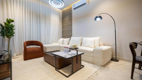Riyadh Apartamento | Super Luxury two Bedroom Apartment Al Narjis