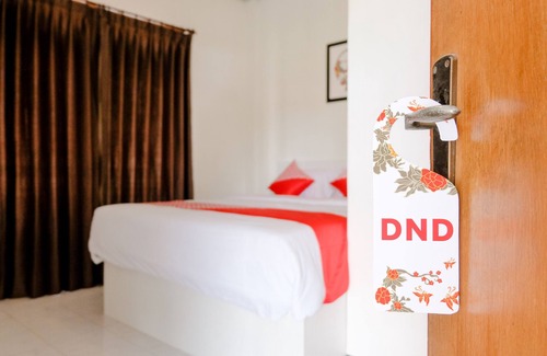 Dinoyo Hotel | Super OYO 1376 Kina Family Residence Syariah