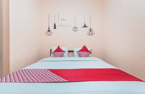 Depok Hotel | Super OYO 2034 Eden Guest House