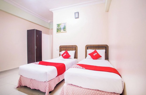 Kampung Selayang Pandang Hotel | Super OYO 89363 Casavilla Hotel