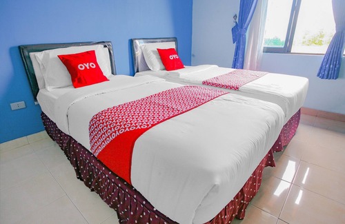 Pangkalpinang Hotel | Super OYO 90072 Apri Inn Syariah