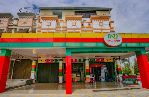 Pangkalpinang Hotel | OYO 90072 Apri Inn Syariah