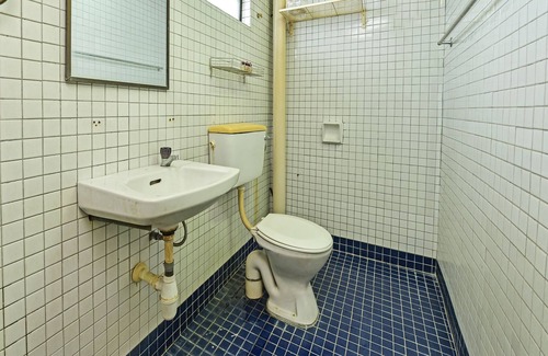 Central District Hotel | Super OYO 90599 Villa De Rose