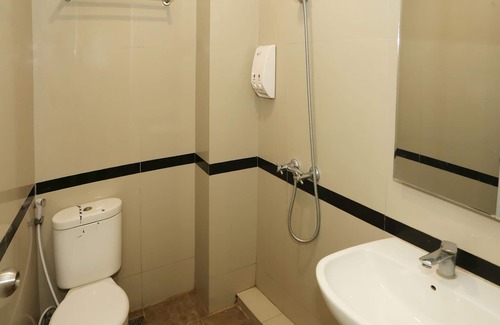 Gambir Hotel | Super OYO Collection O 92130 Hotel Fiducia Kaji