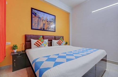 Sainik Farm Hotel | Super OYO Townhouse Saket Residency 1 Delhi