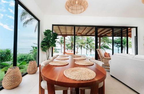 Pedasi Villa | Super Private Beachfront 3BR Villa & Infinity Pool