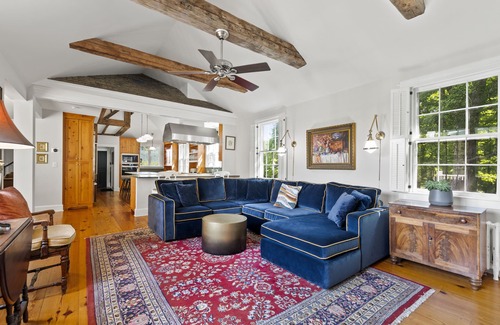 Dorset Casa | Super Private Estate w/ Guest Cottage Near Center