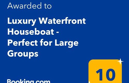 Liverpool Casa | Super Size Static Duplex Barge 3 double bedrooms plus 3 triple bedrooms all with modern en-suites