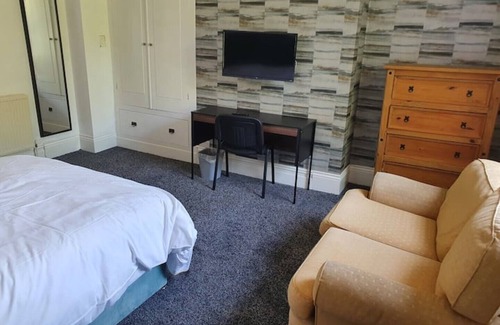 Huddersfield Cama Y Desayuno | Super Sized Family Room +ensuite