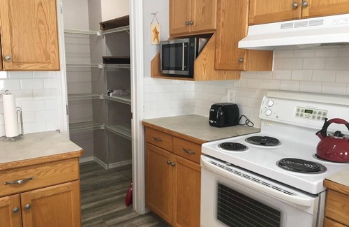 South Lethbridge Condominio | Super South Side Apt. #3 - Close to Costco & College