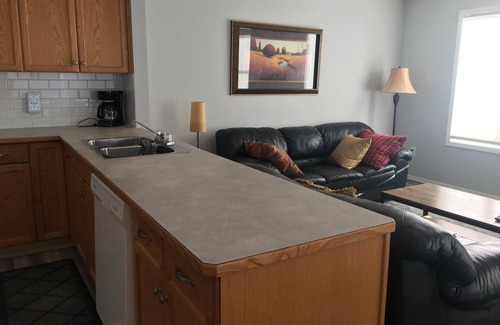South Lethbridge Condominio | Super South Side Apt. #3 - Close to Costco & College