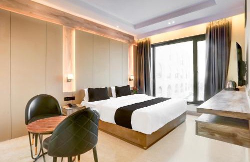 Dehradun Hotel | Super Townhouse ISBT Dehradun
