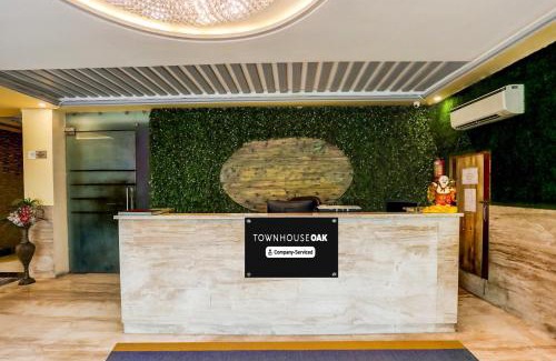 Bullawala Hotel | Super Townhouse Oak Pacify Hills