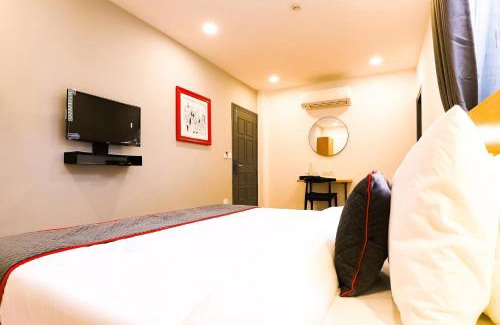Auli Hotel | Super Townhouse Prithvi Resort Near Phoenix Palassio