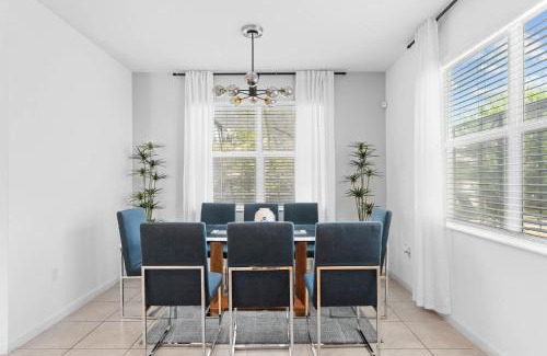 Kissimmee Casa | SUPER TREND - 6BD 4BAs with AMENTIEs GYM JACCUZI