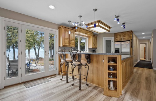Sturgeon Bay Casa | Super Unique 3-bedroom waterfront home in charming Sturgeon Bay