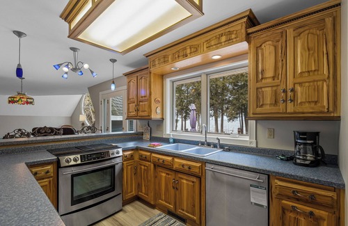 Sturgeon Bay Casa | Super Unique 3-bedroom waterfront home in charming Sturgeon Bay