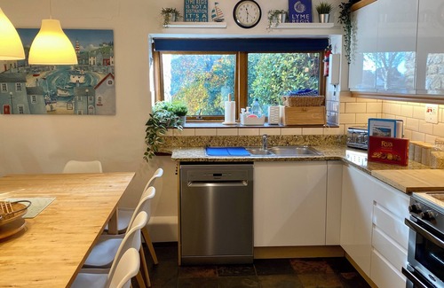 Lyme Regis Casa | Super warm, private, indoor pool - just for you! 5 Bedrooms, Rural Seaside