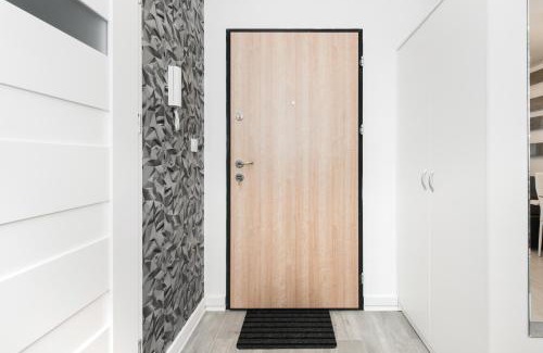Mokotow Apartamento | SuperApart Augustówka 73 "Sleek 1BR Home with Balcony & Pet-Friendly"