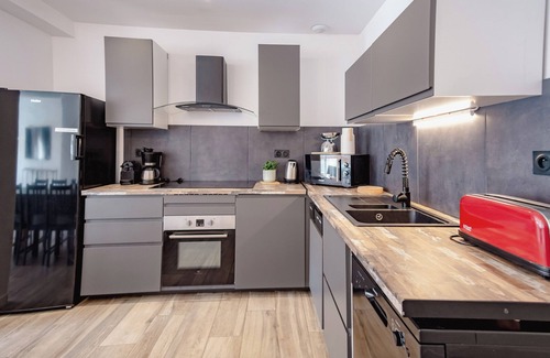 Mont-de-Lans Apartamento | Magnífico apartamento, capacidad para 16/18, al lado del telesilla, WIFI, SAUNA, BABYFOOT