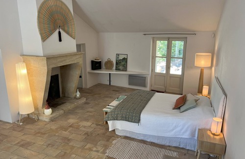 Boulbon Otro | Superb 18th century farmhouse ideally located between Saint Remy and Avignon