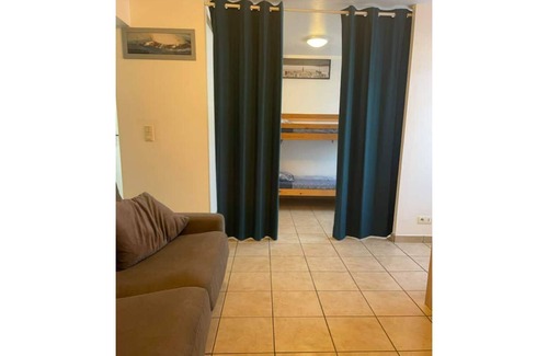 Saint-Pierre-de-Plesguen Apartamento | Superb 2/4 person studio with terrace