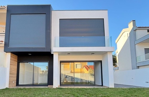 Carvoeira Casa | Superb 2.5-bedroom house in Sao Domingos de Rana - Cascais, Portugal/Lissabon