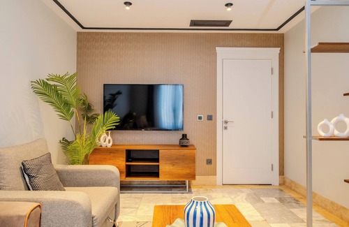 Gumussuyu Mahallesi Apartamento | Superb 2-bedroom apartment with AC in Istanbul