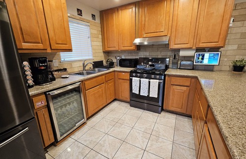 Sunrise Manor Casa | Superb 4-bedroom house in Las Vegas with AC, WiFi