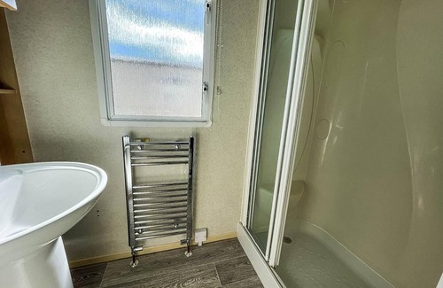 Louth Casa | Superb 6 berth caravan at Sunnydale Holiday Park ref 35079A