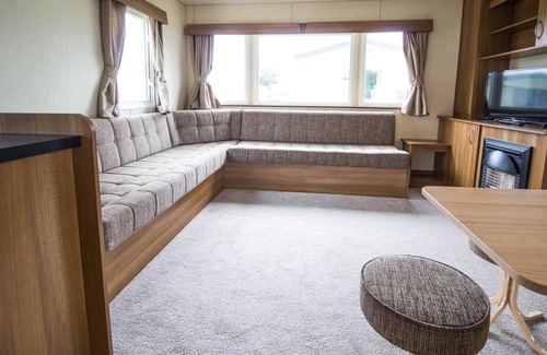 Louth Casa | Superb 8 berth caravan at Sunnydale Park in Skegness ref 35180S