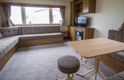 Louth Casa | Superb 8 berth caravan at Sunnydale Park in Skegness ref 35180S