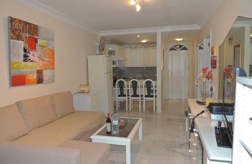 Los Gigantes Apartamento | SUPERB APARTMENT WITH SPECTACULAR SUN TERRACE BOASTING CLIFF AND SEA VIEWS. 1